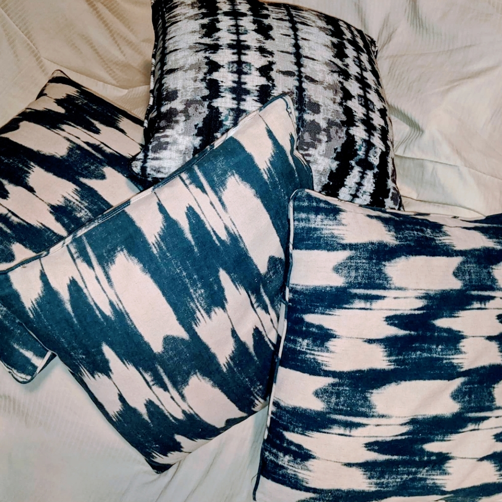 4 pillows